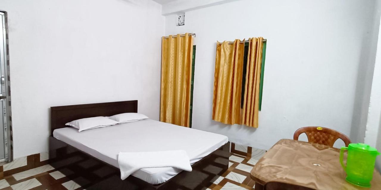 Bagdogra Home Stay - Near Airport Buitenkant foto